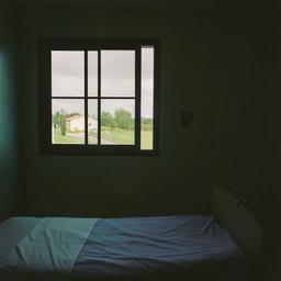 Des cadres singuliers : La vue depuis la chambre de Nicolas à la Maison d’Accueil Spécialisée de Castelnau-Montratier | Soichet, Hortense. Artiste