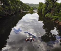 Confluence : Drina sur le Lot / Guillaume Robert | Robert, Guillaume. Artiste